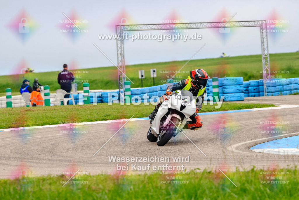 MotoTeam-8012 | Hier findet Ihr Bilder von Touristenfahrten auf der Nürburgring Nordschleife oder von anderen Veranstaltungen die ich besucht habe. Viel Spass beim Durch Schauen 