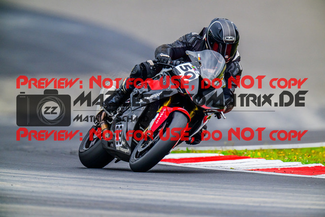 MaZZes_FotoMatrix_240910_6007705_2-412 | WEISS