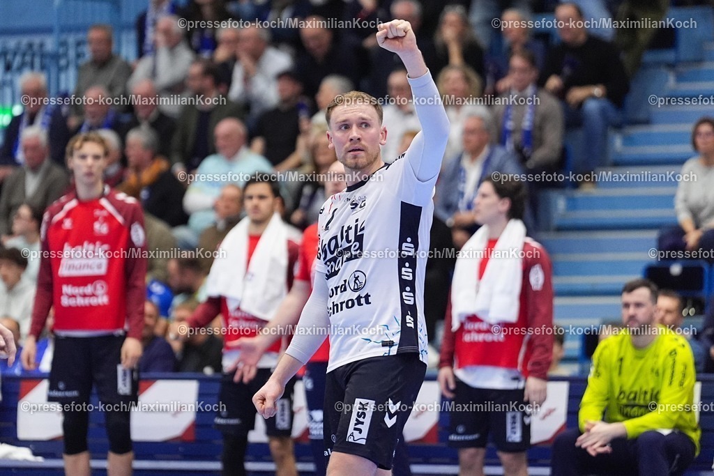xYDRx10022601021 | 10.02.2026, xydrx, Handball, 1.HBL, VfL Gummersbach - SG Flensburg-Handewitt, Schwalbe-Arena: Simon Pytlick (SG Flensburg-Handewitt #2) jubelnd   Photo: xYannisxDreimannxPressefotoKochx