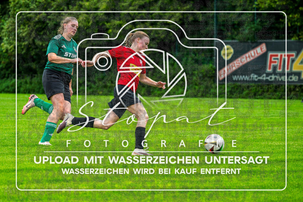 260919-MTVSCT-0029 | v.l. Anna-Lena Rogge (SC Tewel #14), Lea Sophie Hohenhausen (MTV Soltau #8); Kreisliga Damen ROW - MTV Soltau vs. SC Tewel am 19.09.2026 in Sportpark Ost, Soltau - Realisiert mit Pictrs.com