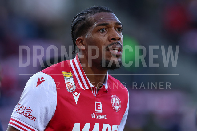 Grazer AK 1902 vs FC Red Bull Salzburg – Austrian Bundesliga | Graz, Austria, 15.Feb.26 - SOCCER - ADMIRAL Bundesliga, Grazer AK 1902 vs FC Red Bull Salzburg. The image shows Donovan Pines (GAK).