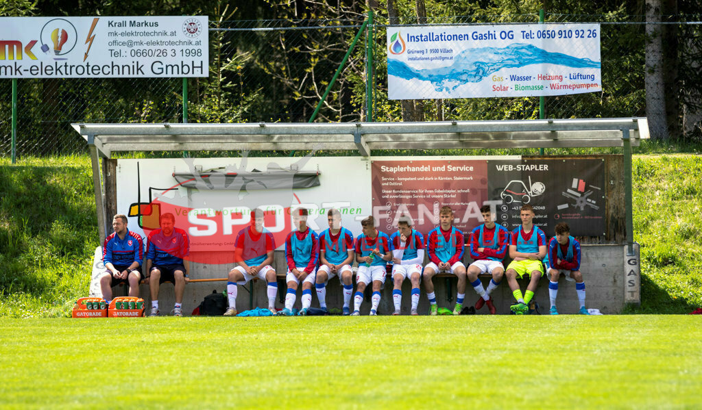 Portugal  U15 -Czech Republic U15 | Ersatzspieler; Portugal  U15 -Czech Republic U15 am 29.04.2022 in Arnoldstein
(Sportplatz), AUSTRIA, (Photo by Ernst Krawagner sport-fan.at) - Realisiert mit Pictrs.com
