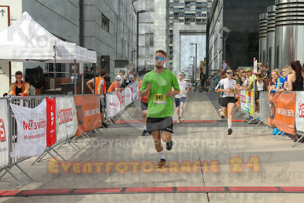 250920_1528_EX1_9596 | Sportfotografie im Rhein-Sieg Kreis, Köln, Bonn, NRW, Rheinland Pfalz, Hessen, etc. Unser Tätigkeitsfeld umfasst den Laufsport vom Volkslauf über den Marathon, Duathlon, Triathon bis zum Ultralauf wie Kölnpfad Ultra oder Schindertrail.