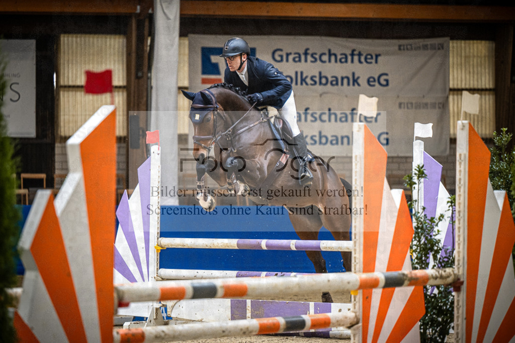 DOS_1598 | Entdecke hochwertige Reitturnierfotos von Foto Oger. Professionell, emotional und authentisch – jetzt Lieblingsmomente im Shop bestellen.Deutschlandweite Turnierfotografie. - Realisiert mit Pictrs.com