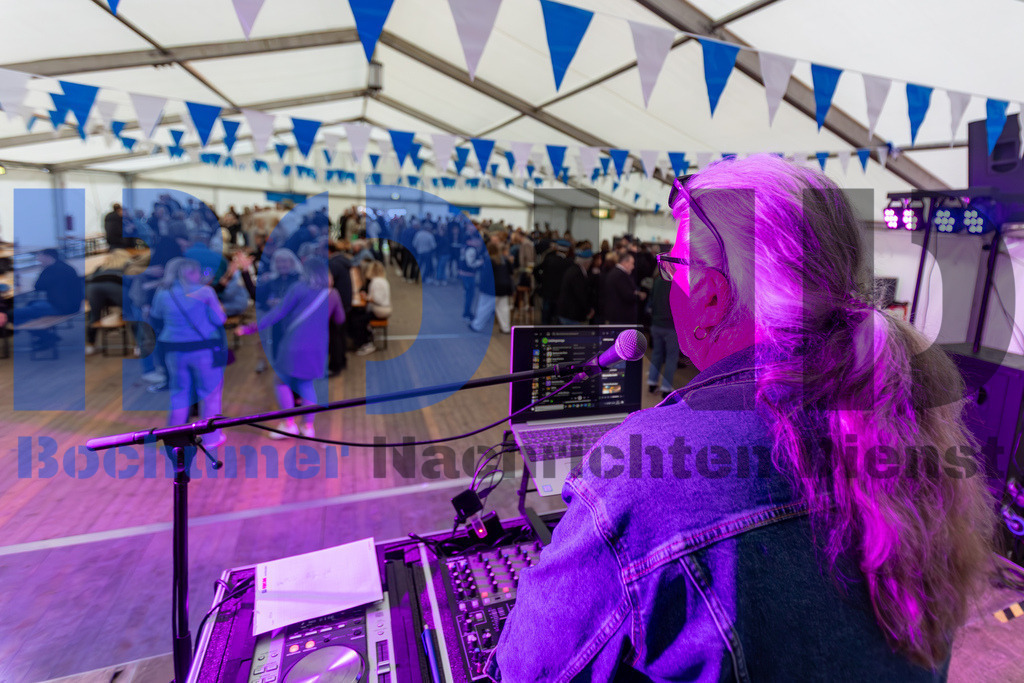 JEM_DORHAR20250425-11 | bond - Realisiert mit Pictrs.com