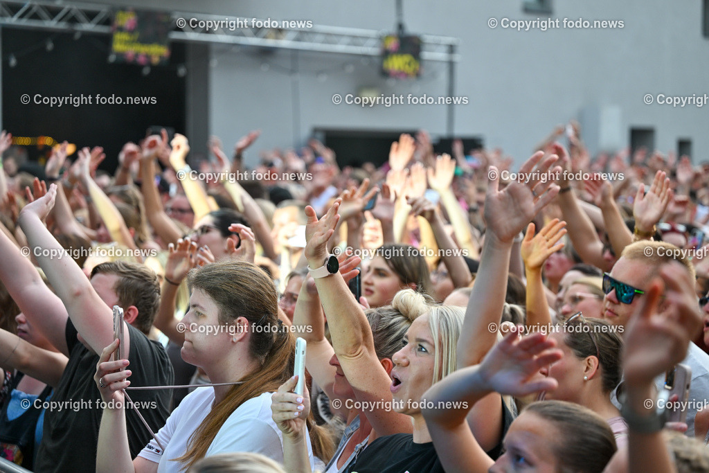 Posthof_ Pietro Lombardi_ 22.06.2023-17 | 22.06.2023, Linz, AUT, Posthof, Open Air Konzert Pietro Lombardi, im Bild Zuschauer, Konzertbesucher, Fans