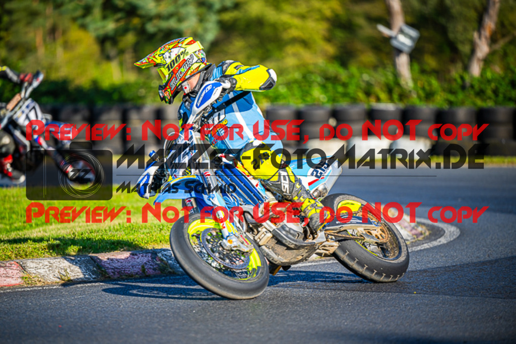 MaZZes_FotoMatrix_230916_8242 | S4
