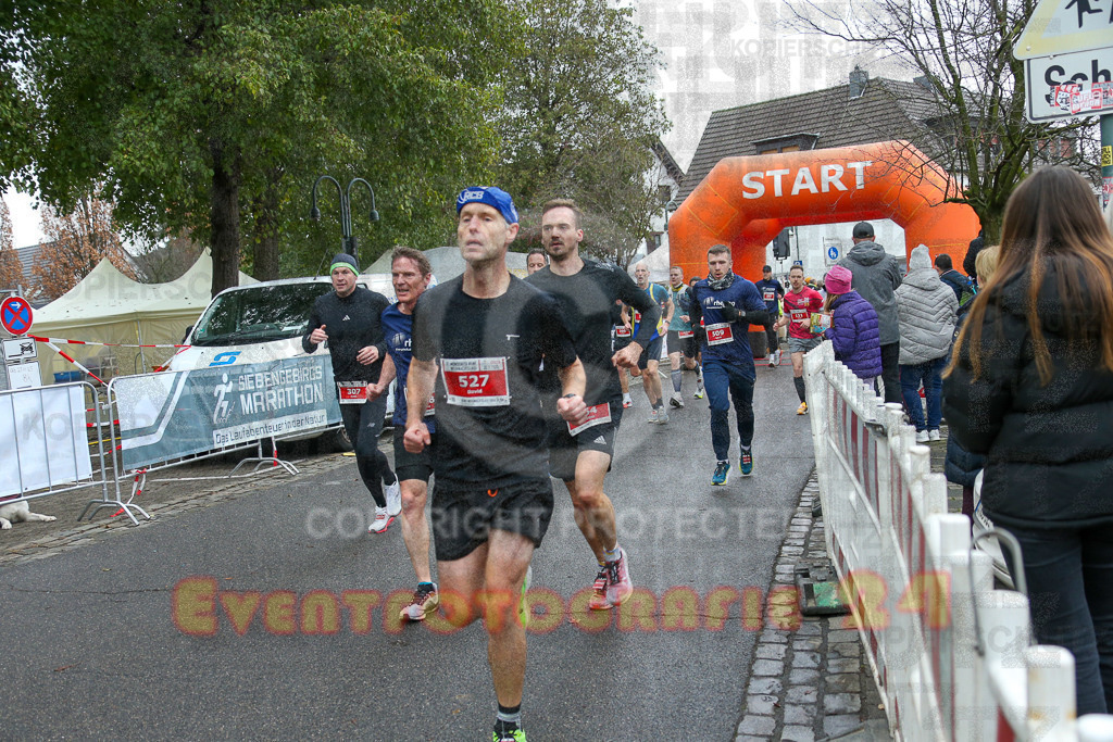 251130_1141_EX1_8246 | Sportfotografie im Rhein-Sieg Kreis, Köln, Bonn, NRW, Rheinland Pfalz, Hessen, etc. Unser Tätigkeitsfeld umfasst den Laufsport vom Volkslauf über den Marathon, Duathlon, Triathon bis zum Ultralauf wie Kölnpfad Ultra oder Schindertrail.