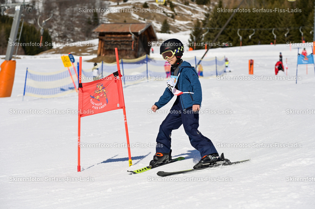SRF_27.02.2026_393 | Skirennfotos,Serfaus,Fiss,Ladis,Kinderskirennen,Winter,Tirol,Oberland,skirace,SFL,feelfree,weil wir's genießen,ski,Ski,skifahren,Sonnenplateau, - Realisiert mit Pictrs.com
