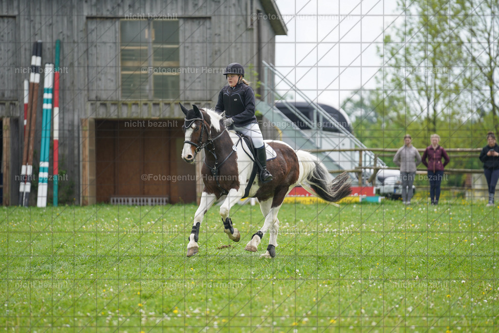20240509-FAH02434 | Turnierbilder der Turnierfotografen Bayern, Pferdesport Fotografie, Reitsportbilder, Turnier Landberg am Lech, Turnierbilder bayern, Fotoagentur Herrmann