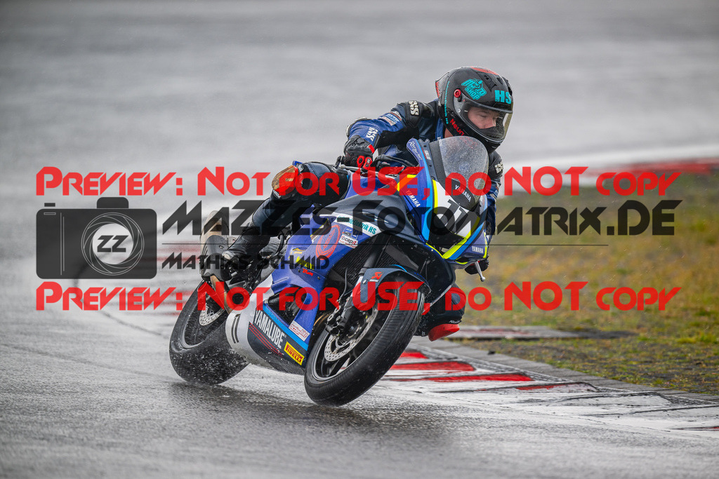 MaZZes_FotoMatrix_240830_6007705_2201 | R7