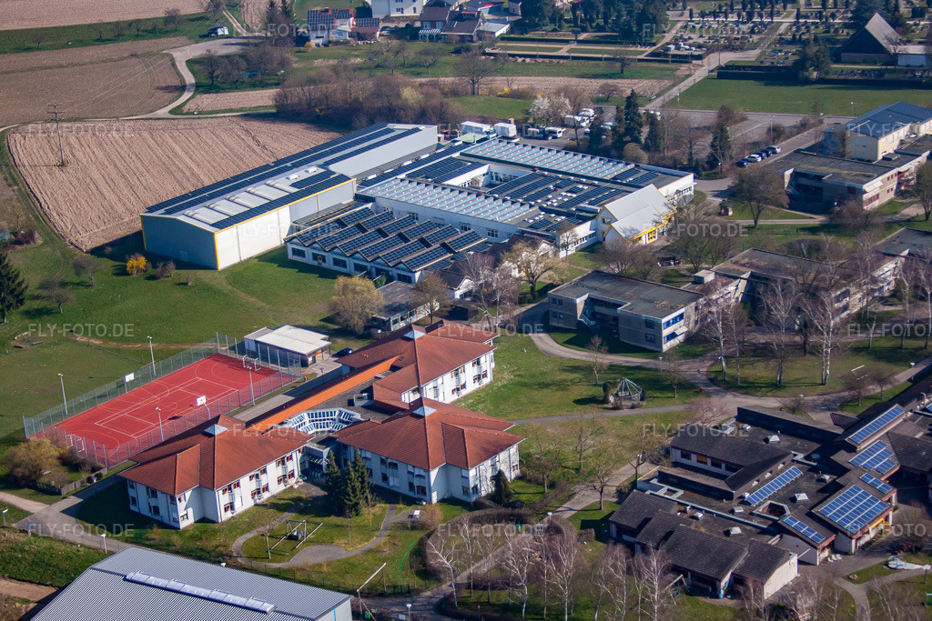 Luftbild: Behinderten Heim und Werkstatt für betreutes Wohnen Diakonie Kork-Hanauerland Werkstätten im Ortsteil Kork in Kehl im Bundesland Baden-Württemberg in Deutschland. Foto: IMG_62932.jpg vom 09.03.2014 durch Werner Riehm/FLY-FOTO.deDiakonie Kork