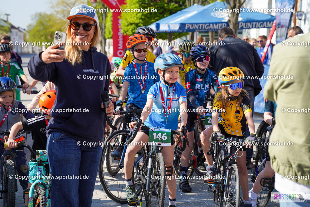256_DSC00964 | Neusiedlersee Radmarathon 2026@sportshot_your_pictrs #yourpictures#roadtowm2029 #nrm #neusiedlerseeradmarathon #neusiedlersee #neusiedlerseetourismus #burgenland #mörbisch #nrm26 #burgenlandtourismus #voglundco #poweredbyburgenlandtourismus #radsport #rad #marathon #ucigranfondo #visitburgenland #ucigranfondoworldseries