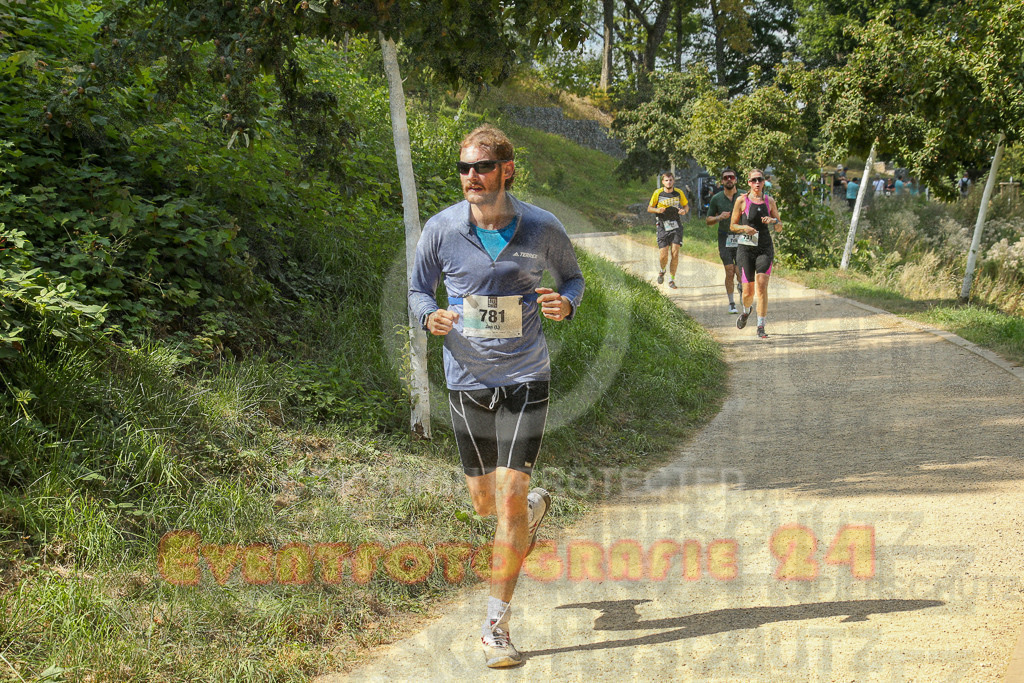 250824_1453_EX1_7936 | Sportfotografie im Rhein-Sieg Kreis, Köln, Bonn, NRW, Rheinland Pfalz, Hessen, etc. Unser Tätigkeitsfeld umfasst den Laufsport vom Volkslauf über den Marathon, Duathlon, Triathon bis zum Ultralauf wie Kölnpfad Ultra oder Schindertrail.