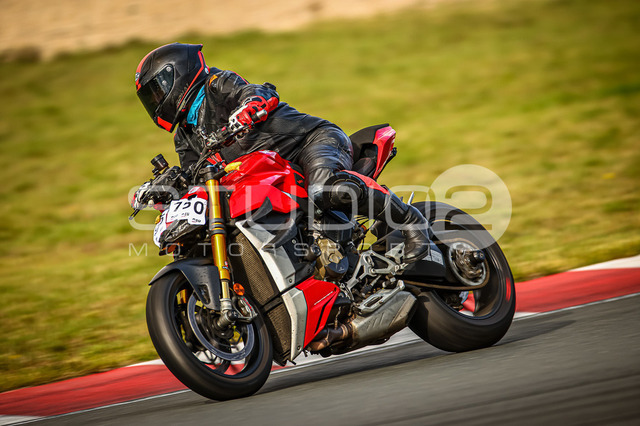 0396-240924_MO-026_396 | Deine Full-Service-Agentur für ✔️Videoproduktionen und ✔️Motorsportfotografie Jetzt Angebot anfragen!