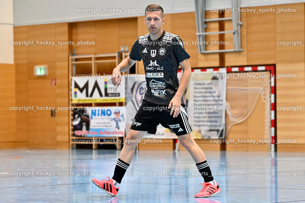 Carinthia Flamengo Futsal Club vs. FC Ljuti Krajisnici | #11 Kenan Ramic FC Ljuti Krajisnici, Carinthia Flamengo Futsal Club vs. FC Ljuti Krajisnici, Carinthia Flamengo Fusal Club vs. FC Ljuti Krajisnici am 12.10.2025 in Klagenfurt (Ballspielhalle Viktring), Austria, (Photo by Bernd Stefan)