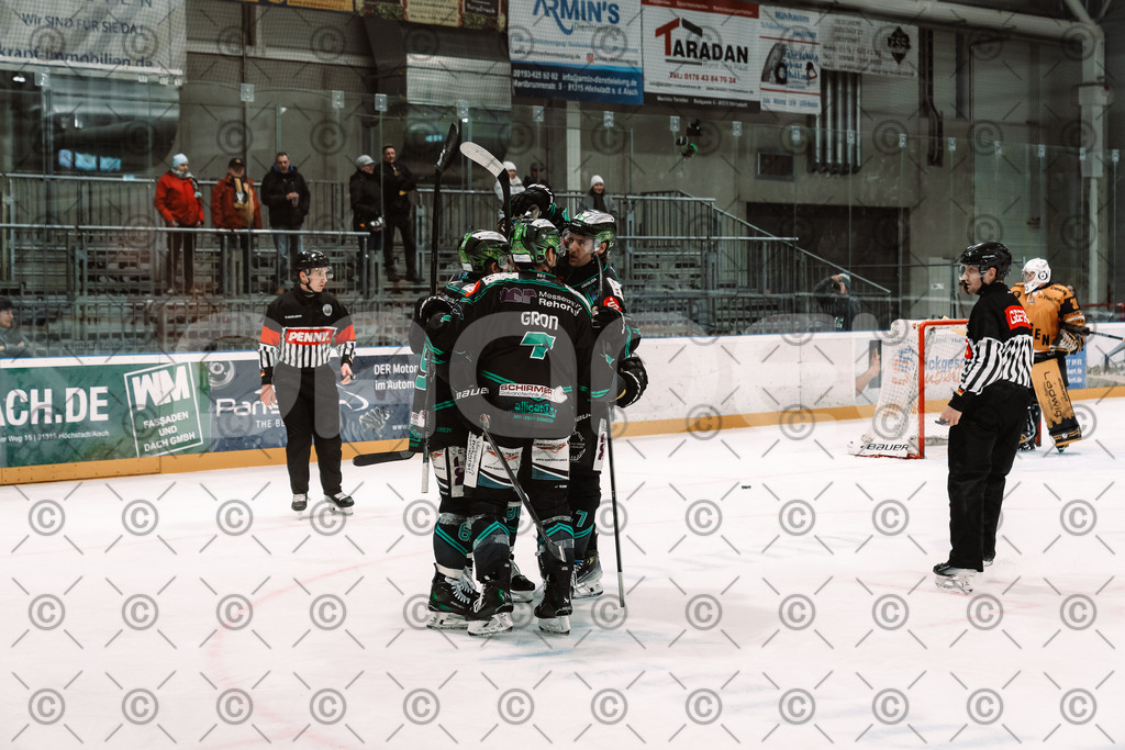 Alligators_vs_Fuessen_26.10.2025-079 | Höchstadt Alligators Fotogalerie: Eishockey-Action aus Franken. Professionelle Spielfotos, Portraits & Stadionbilder zum Download. Jetzt entdecken! - Realisiert mit Pictrs.com