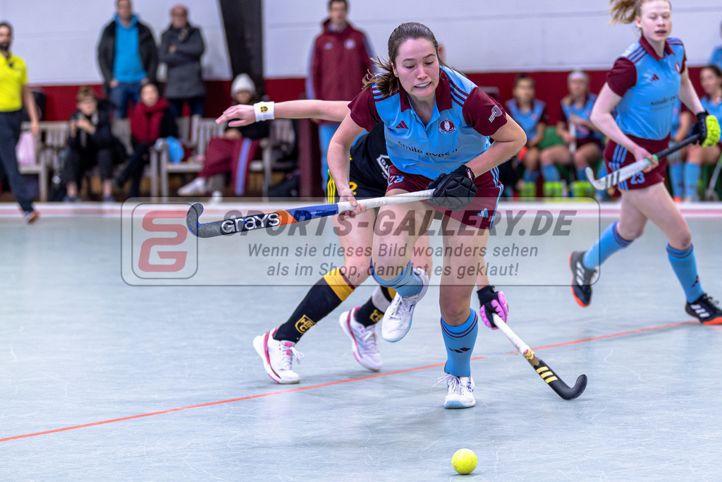 SM_2025-01-12_wD5_-59 | 1.Bundesliga Hallenhockey  (W) UHC - HTHC / 2:3 (2:1)