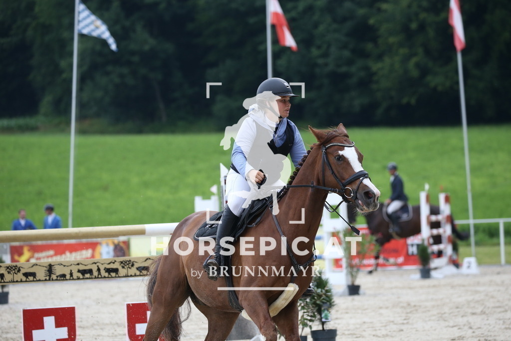 DL2Q2851 | Willkommen bei Brunnmayr - Design & Fotografie – Ihrem Spezialisten für Reitturniere und Pferdeveranstaltungen in Oberösterreich, Salzburg und Bayern! Seit über 17 Jahren sind wir leidenschaftlich dabei.