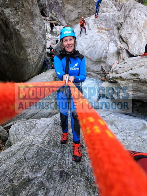 GOPR2330 | Bestelle die Bilder deines Berg- oder Wasser-Abenteuers mit Mountain Sports bequem von zu Hause aus direkt über unseren Online Fotoshop von pictrs.com. - Realisiert mit Pictrs.com