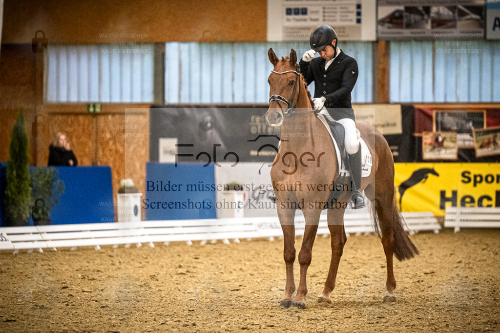 DOS_1098 | Entdecke hochwertige Reitturnierfotos von Foto Oger. Professionell, emotional und authentisch – jetzt Lieblingsmomente im Shop bestellen. - Realisiert mit Pictrs.com