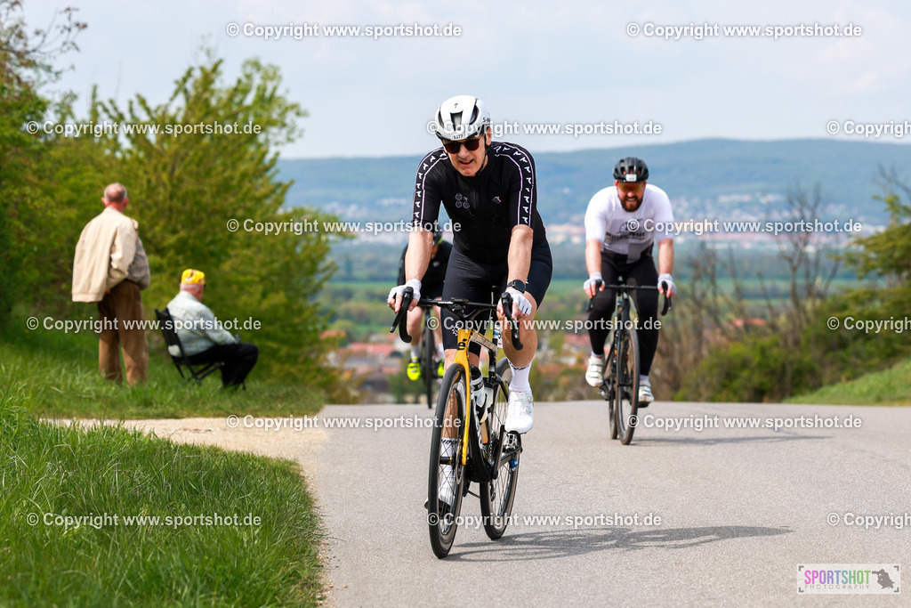 520_AR6_1463 | Neusiedlersee Radmarathon 2026@sportshot_your_pictrs #yourpictures#roadtowm2029 #nrm #neusiedlerseeradmarathon #neusiedlersee #neusiedlerseetourismus #burgenland #mörbisch #nrm26 #burgenlandtourismus #voglundco #poweredbyburgenlandtourismus #radsport #rad #marathon #ucigranfondo #visitburgenland #ucigranfondoworldseries