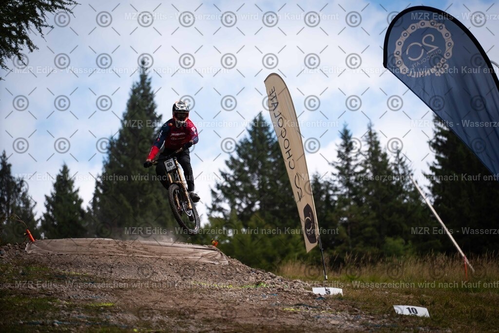 x-463 | mzredits - Realisiert mit Pictrs.com