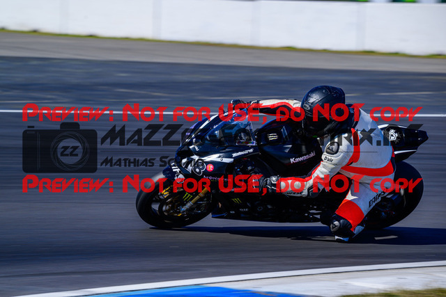 MaZZes_Fotomatrix_20250407_6021986_0854-2 | WEISS