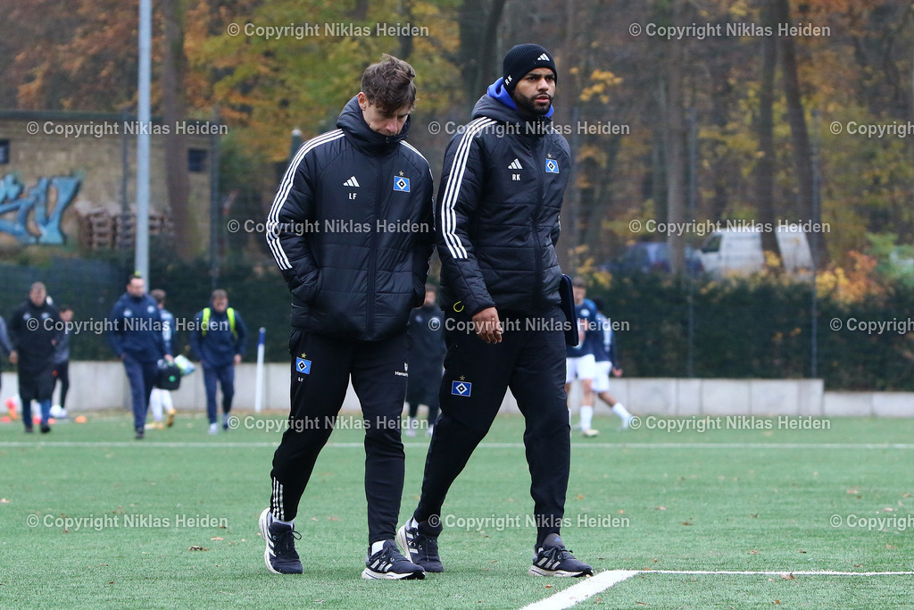 NH_HamburgerSVU21_SSVJeddeloh_RegionalligaNord_16112024 | Trainer Loic Fave und Co-Trainer Richard Krohn (beide Hamburger SV U21)Fußball I Herren I Regionalliga Nord I Saison 2024-2025 I 19. Spieltag I Hamburger SV U21 - SSV Jeddeloh I 16.11.2024 I Alexander-Otto-Akademie