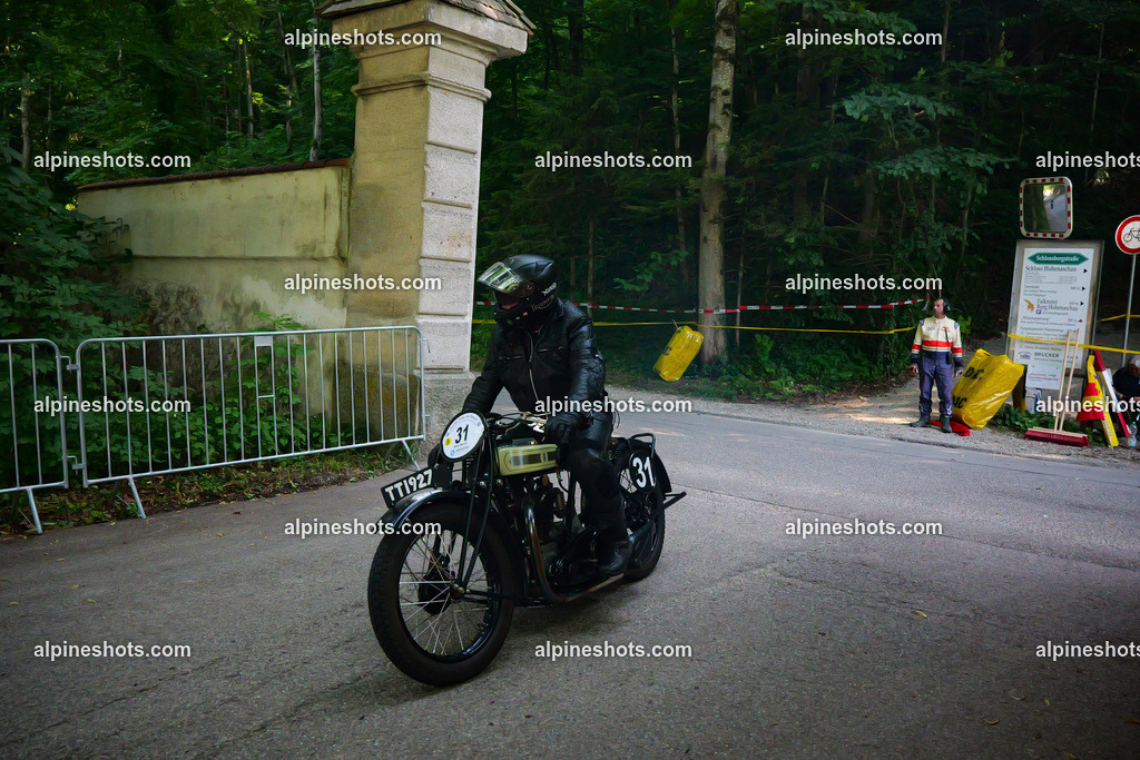 P1015048 | Erleben Sie atemberaubende, hochqualitative Fotos Ihrer Fahrt entlang der malerischen Alpenstraßen. Besuchen Sie alpineshots.com, um professionelle Aufnahmen Ihrer unvergesslichen Reise zu finden und zu kaufen - Realisiert mit Pictrs.com