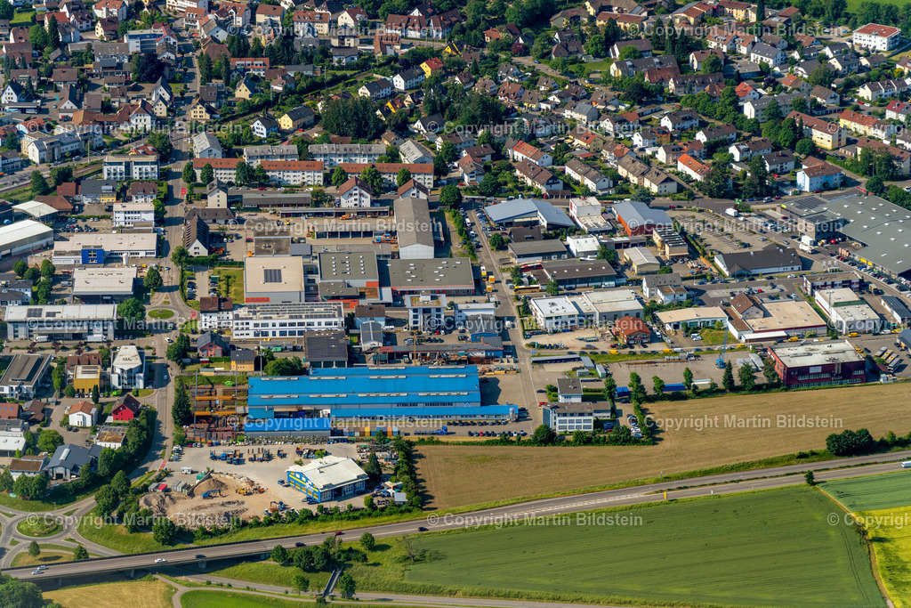 Kirchzarten-1-6-23-2 | Bilder Fotos Luftbilder Luftaufnahmen Deutschland Süden Westen Schwarzwald Baden Württemberg  