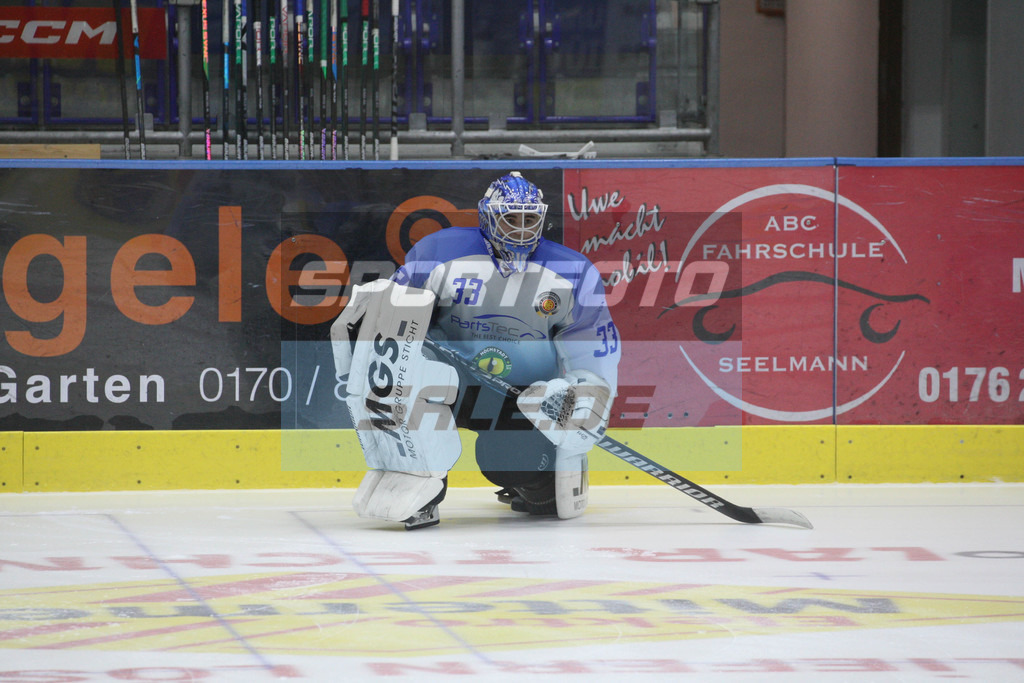 SC Riessersee - Höchstadt Alligators | Justin Spiewok - Eishockey Oberliga Süd SC Riessersee - Höchstadt Alligators - © Sportfoto-Sale (MK) - Realisiert mit Pictrs.com