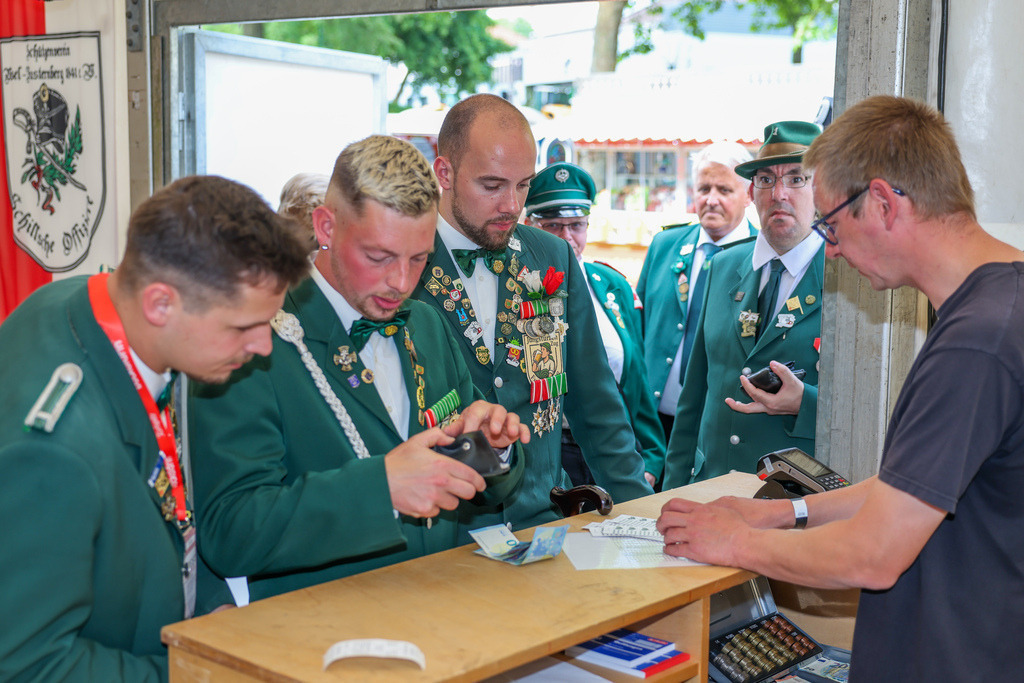 top-top.de-250530-009 | Foto, Video, Fotografie, Videografie, Fotobox, DJ, Discjockey, Musik, Musikbox, Veranstaltung, Photobooth, Amazon, Ebay, Buchtipp, Bestseller, Autor, Verlag, Buch, Wesel, Hamminkeln, NRW, Dinslaken, Rees, Drohne, Hochzeit, Party, Fotobox, Wesel, Fotograf