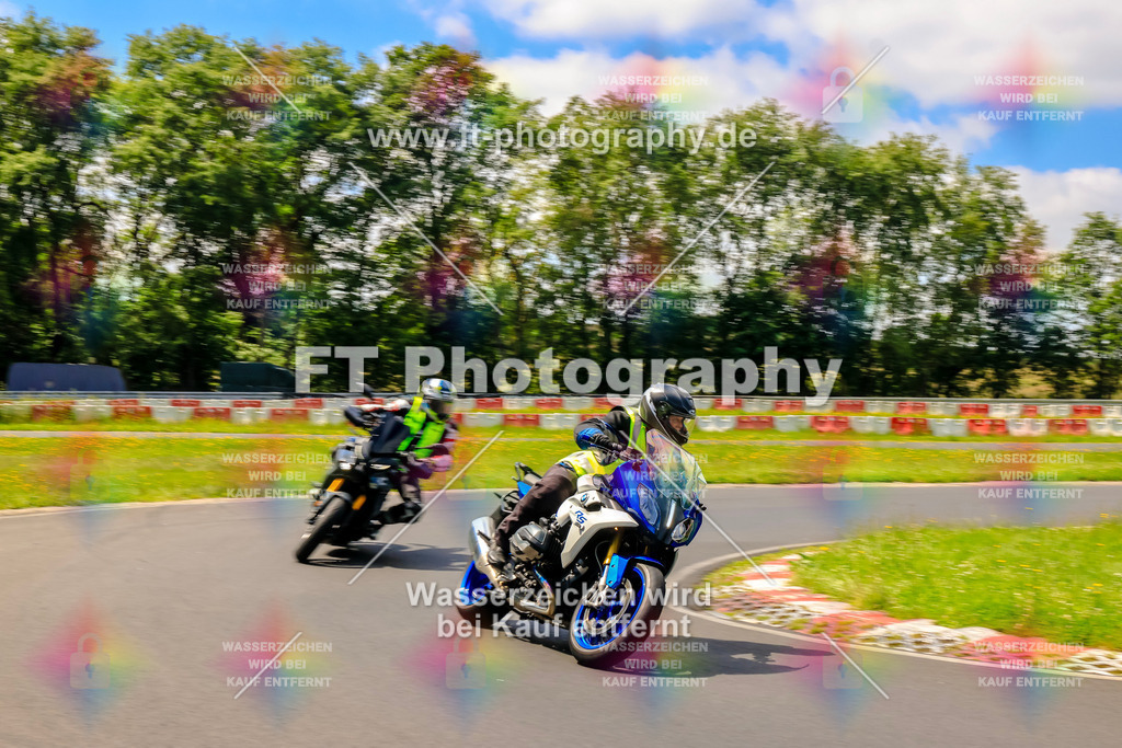 VBK-8136 | Hier findet Ihr Bilder von Touristenfahrten auf der Nürburgring Nordschleife oder von anderen Veranstaltungen die ich besucht habe. Viel Spass beim Durch Schauen 