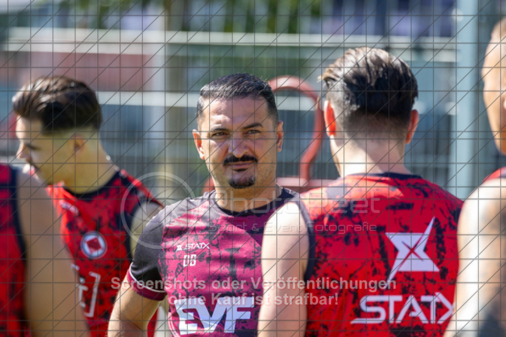 20250629_102701_0051 | #,1.Göppinger SV, Fussball, Oberliga BW - Trainingsauftakt, Saison 2025/2026, Rasensportplatz Stadion SV Göppingen, Hohenstaufenstr. 116, 73033 Göppingen, 29.06.2025 - 10:30 Uhr,Foto: PhotoPeet-Sportfotografie/Peter Harich