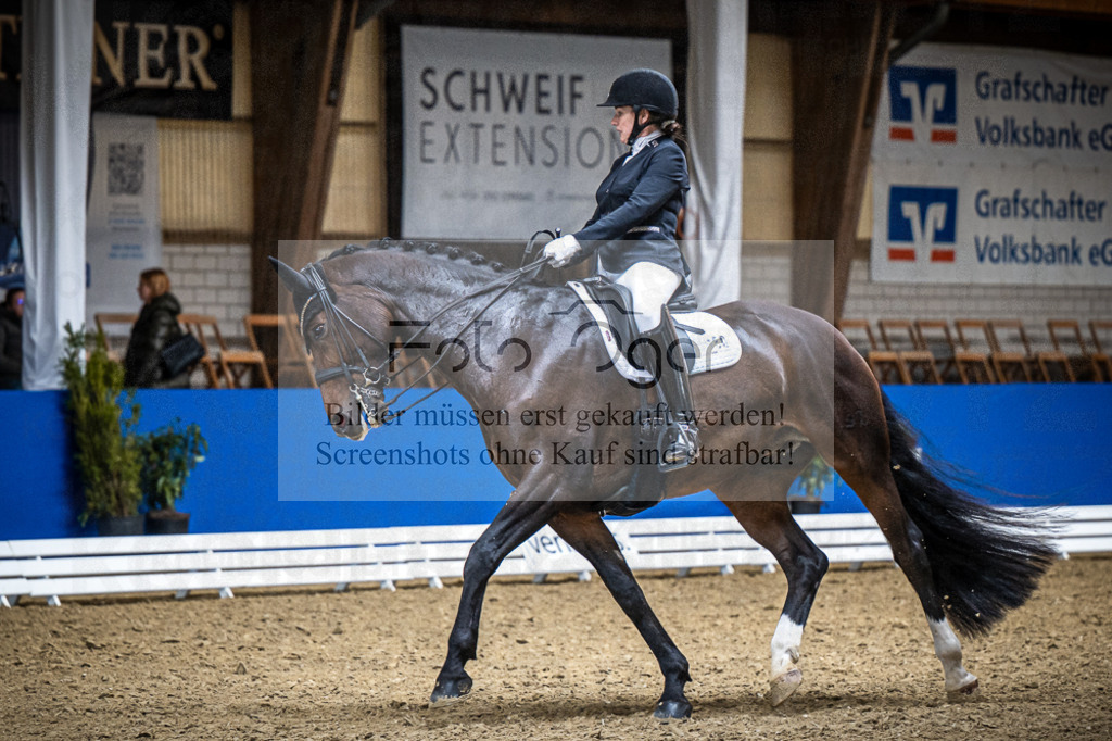 DOS_2292 | Entdecke hochwertige Reitturnierfotos von Foto Oger. Professionell, emotional und authentisch – jetzt Lieblingsmomente im Shop bestellen.Deutschlandweite Turnierfotografie. - Realisiert mit Pictrs.com
