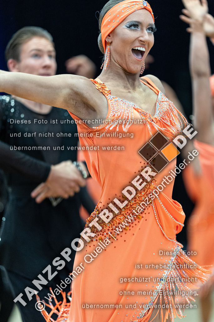 20240406-10657 | Hier finden Sie Tanz Bilder vom Latein und Standard Formationen tanzen. Sportbilder vom Tanzsport. Schöne Fotos und von Weltmeisterschaft, Europameisterschaft, Bundesliga, Regionalliga, Oberliga und Landesliga sowie von GOC Stuttgart, DanceComp, WM Bremen