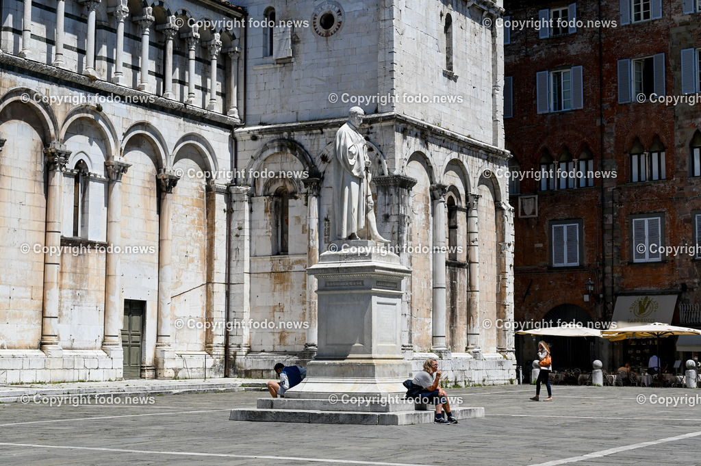 Italien_ Toscana_ Lucca_ 29.05.2024-49 | 29.05.2024, Italien, ITA, Toskana, Lucca im Bild Stadtansichten, Gebäude, Architektur, Touristen, Historisch, Souvenier, 


Lucca ist die Hauptstadt der Provinz Lucca in der Toskana. Sie liegt im Tal des Flusses Serchio etwa 20 km nordöstlich von Pisa und 20 km östlich der toskanischen Küste
Quelle: Wikipedia
