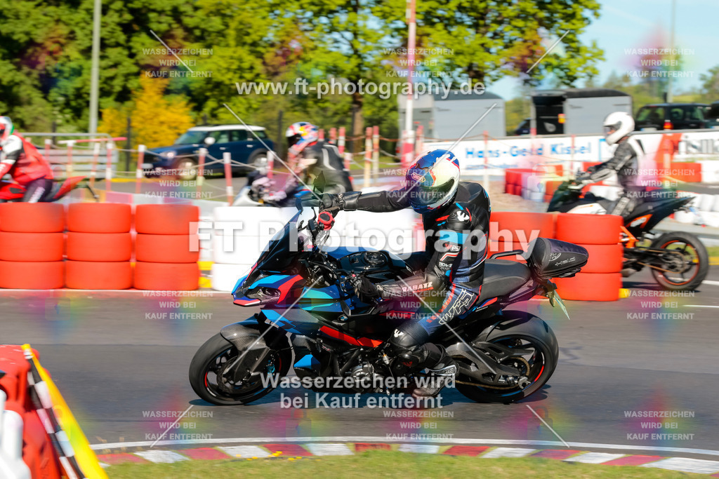 Moto-TeamOBK-21139 | Hier findet Ihr Bilder von Touristenfahrten auf der Nürburgring Nordschleife oder von anderen Veranstaltungen die ich besucht habe. Viel Spass beim Durch Schauen 