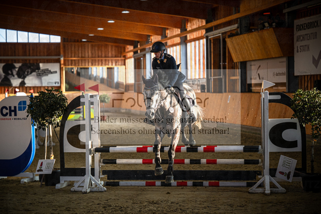 DOS_1803 | Entdecke hochwertige Reitturnierfotos von Foto Oger. Professionell, emotional und authentisch – jetzt Lieblingsmomente im Shop bestellen.Deutschlandweite Turnierfotografie. - Realisiert mit Pictrs.com