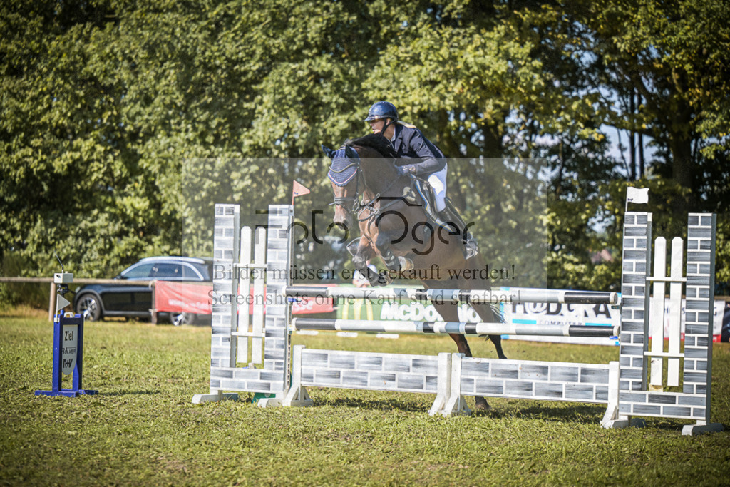 DOS_0382 | Entdecke hochwertige Reitturnierfotos von Foto Oger. Professionell, emotional und authentisch – jetzt Lieblingsmomente im Shop bestellen.Deutschlandweite Turnierfotografie. - Realisiert mit Pictrs.com