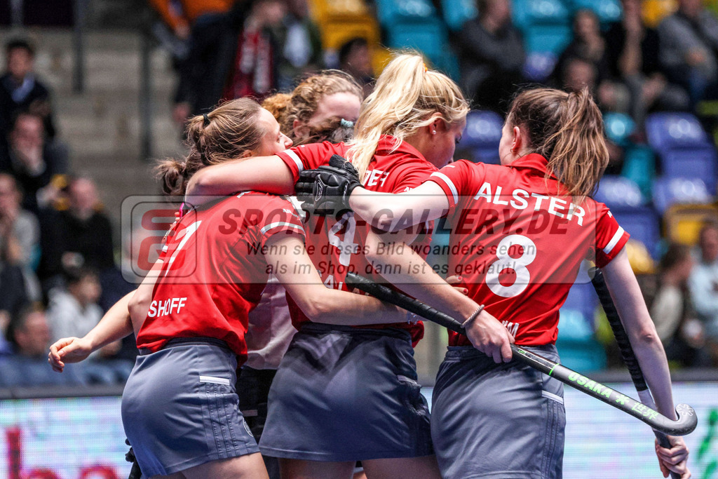 MJ_20230204-MSC-Alster-W-40 | Juliane Grashoff (Der Club an der Alster #7), Hannah Gablac (Der Club an der Alster #4) & Katharina Kirschbaum (Der Club an der Alster #8), Münchner SC - Der Club an der Alster am 4.2.2023 in der Ballsporthalle, Frankfurt am Main