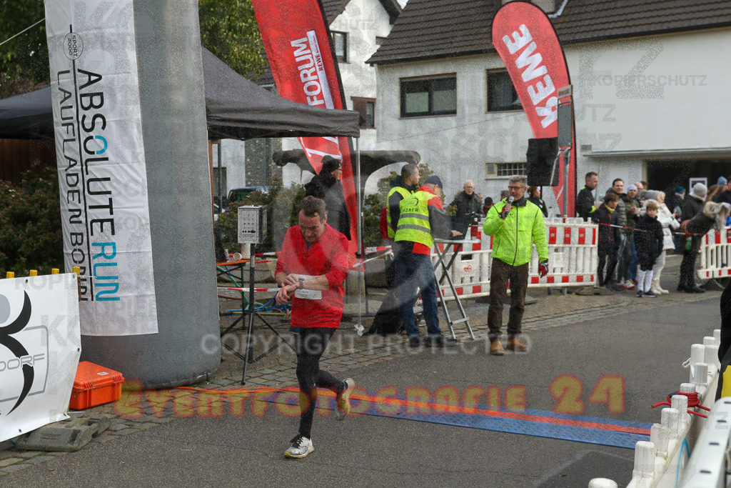 221127_1220_EV9_3656 | Sportfotografie im Rhein-Sieg Kreis, Köln, Bonn, NRW, Rheinland Pfalz, Hessen, etc. Unser Tätigkeitsfeld umfasst den Laufsport vom Volkslauf über den Marathon, Duathlon, Triathon bis zum Ultralauf wie Kölnpfad Ultra oder Schindertrail.