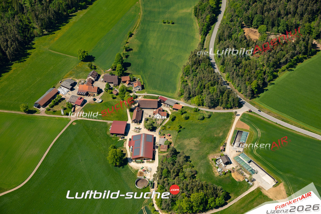 Luftaufnahme Allmannsfeld Kastl - Die Luftaufnahme wurde 2025 vom UL-Flugzeug heraus erstellt ( keine Drohne ) - Hochauflösende Luftaufnahme - für professionelle Ausdrucke geeignet. Die Geschenkidee !Mit Lizenz und Bildrechte bestellbar
