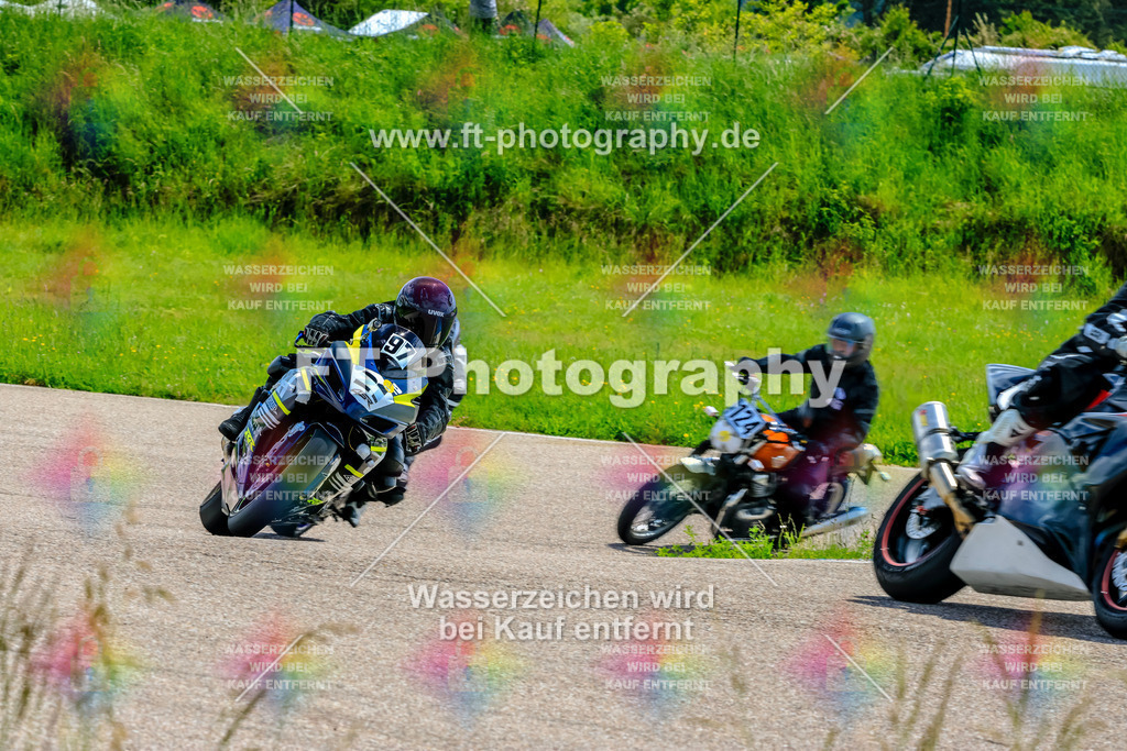 MotoTeam-0291 | Hier findet Ihr Bilder von Touristenfahrten auf der Nürburgring Nordschleife oder von anderen Veranstaltungen die ich besucht habe. Viel Spass beim Durch Schauen 