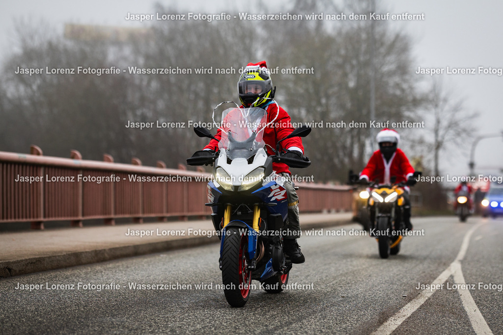 X-Mas Ride I Kiel I 2025 | Jasper Lorenz Fotografie - Realisiert mit Pictrs.com