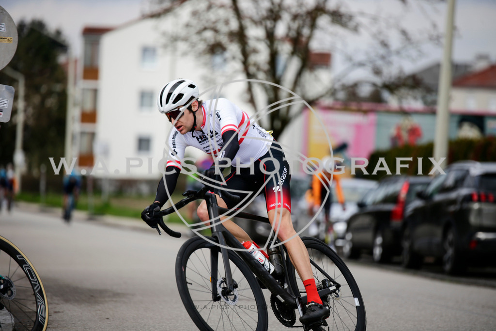..... | AUSTRIA, Leonding, 30.03.25, Leonding Saisoneröffnungsrennen CYCLING LEAGUE AUSTRIA, Image Shows: , Foto: Wapics/WILLDONER A.