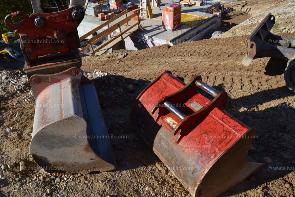 bib-lg02-erdarbeiten-0153 | Nach LV-Leistungsgruppen sortierte Detailfotos über den Bau eines Hauses. Alle Hausbau-Bilder direkt vom Urheber und Autor der Website Haus-Selber-Bauen.com