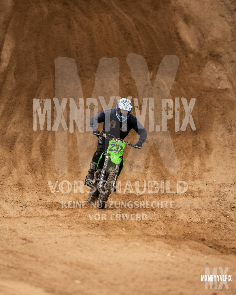 866A1284 | mxndyyvipix