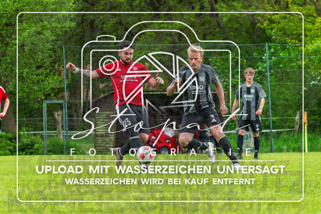 Kreisliga Herren HK - FG Fulde-Stellichte vs. SG Benefeld-Cordingen | Klestor Vezaj (SG Benefeld-Cordingen #23), Jan-Hendrik Buchholz (FG Fulde-Stellichte #9); Kreisliga Herren HK - FG Fulde-Stellichte vs. SG Benefeld-Cordingen am 17.05.2026 in Lehrdestadion, Stellichte - Realisiert mit Pictrs.com